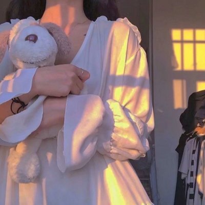 黄昏时分、牵着手